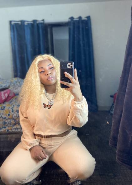 Image #29 from Y’all this hair is so freakin pretty and soft! The color is AMAZING. I would definitely recommend this wig very good quality.
