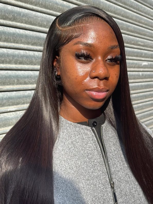 Image #1 from Kia Tuyindi